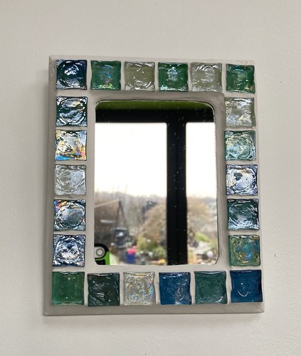 Small decorative mirror - small,
