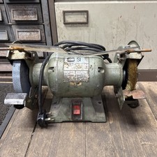 SIP 6 Inch Professional Heavy Duty  Bench Grinder in working order 