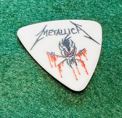 Guitar pick metallica - pick,