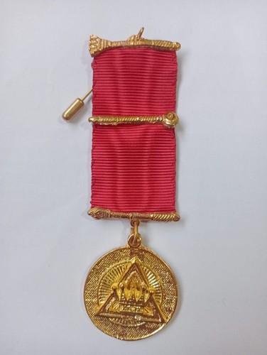 Royal arch chapter past - royal,