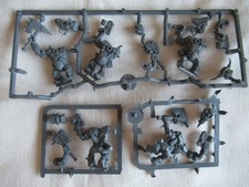 5 Classic Ork Nobz - Assault