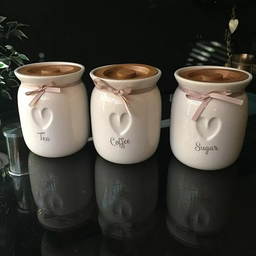 Large tea coffee - large, sugar