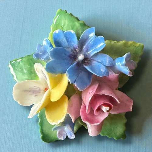 Staffordshire brooch porcelain - brooch,