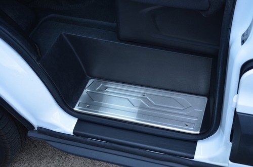 Brushed chrome door sill - chrome,