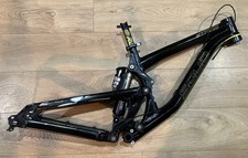 Solid Strike World Cup 27.5"