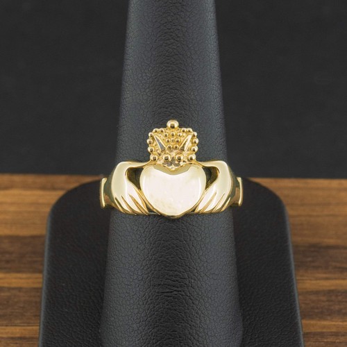9ct yellow gold - 9ct, claddagh