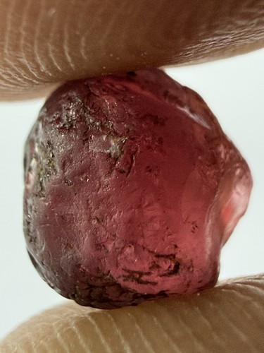Natural garnet - 5.3,