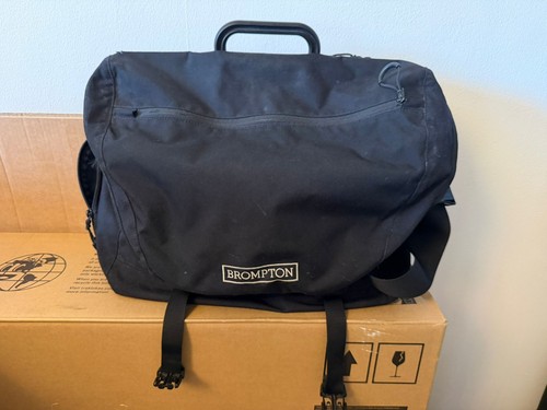 Brompton black front - front, c