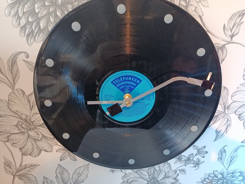 Vinyl record clock - vinyl, real