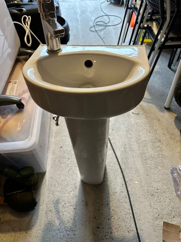 Ceramic wash basin - ceramic, stand