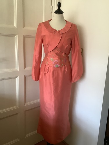 Bnwt ambers coral silk - bnwt, m.ambers