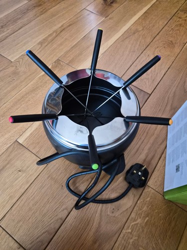 Large electric fondue - large,