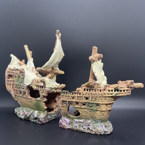 Large broken battleship - large,