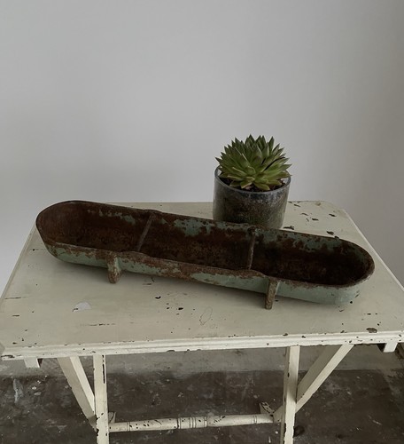 Antique vintage cast iron feed - antique/vintage,