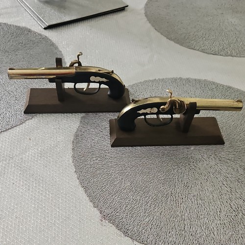 Inalite pistol shaped - inalite, brass
