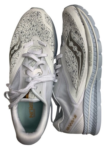 New ladies saucony - new, 9