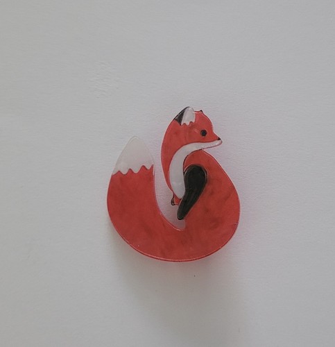 Acrylic fox brooch
