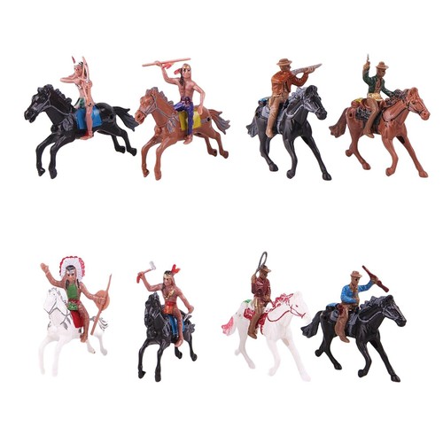 Pack cowboys figures - of,
