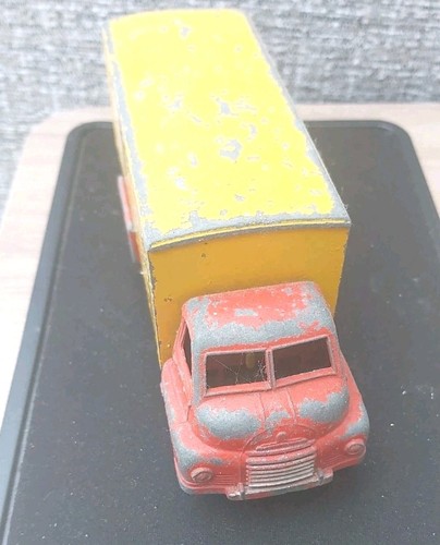 Dinky big bedford truck - ,