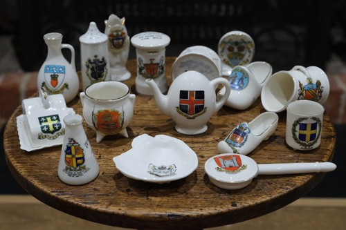 Vintage crested china souvenir - vintage,