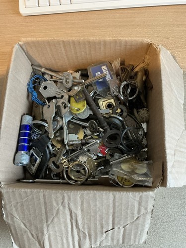 Box old keys and things - of,