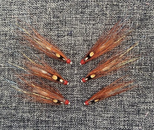 Fiery brown tube - tube, flies