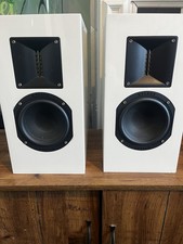 Roksan K2 TR5 speakers white  
