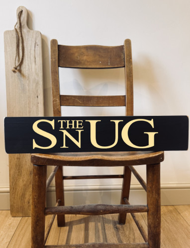 Snug sign the wooden - the,