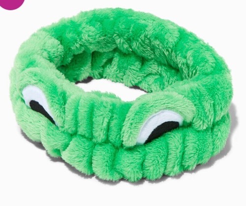 Plush green frog - plush, makeup