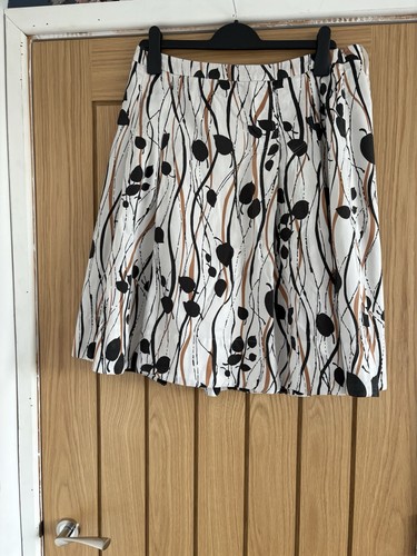 Ladies knee length - knee, skirt
