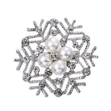SILVER TONE FAUX PEARL SNOWFLAKE DIAMANTE RHINESTONE CRYSTAL XMAS BROOCH PIN
