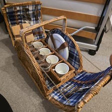 Vintage Hamper Picnic Set