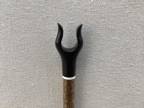 Black buffalo horn hazel - black, lyre