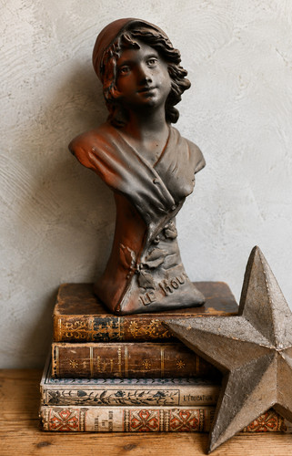 Art deco terracotta bust - deco, le