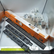 Sandstrom Flat To Wall Tilting