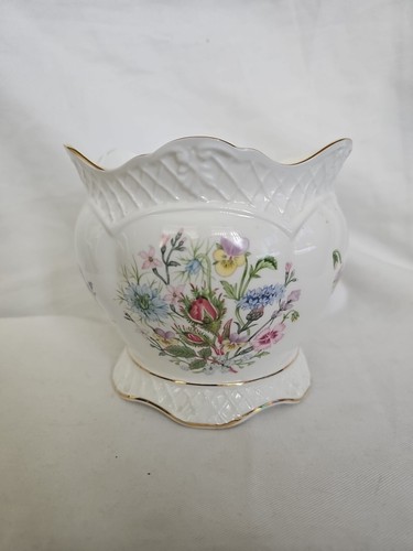 Aynsley fine bone china - fine,