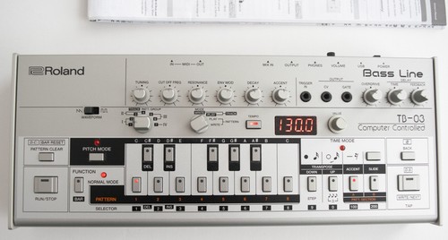 Roland boutique bass - tb-03,