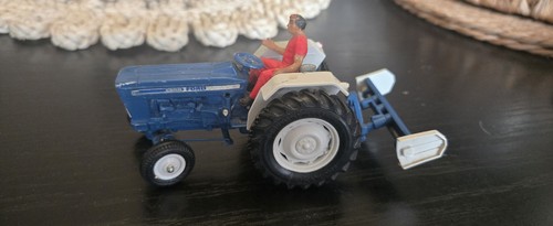 Britains farm toys ford 6600 - britains,