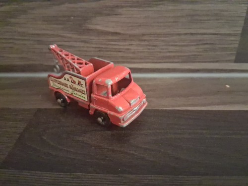 Vintage matchbox thames - thames, trader