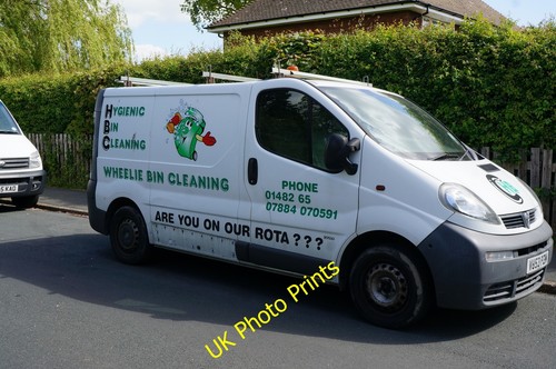 Photo 6x4 wheelie bin - photo, h