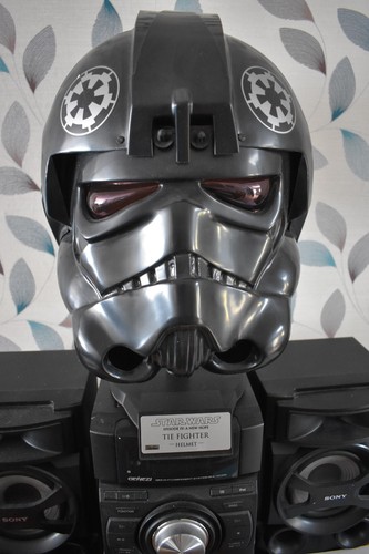 Star wars tie - fighter, pilot