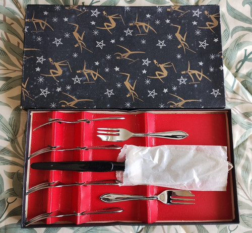 Vintage cake server 6 - &,