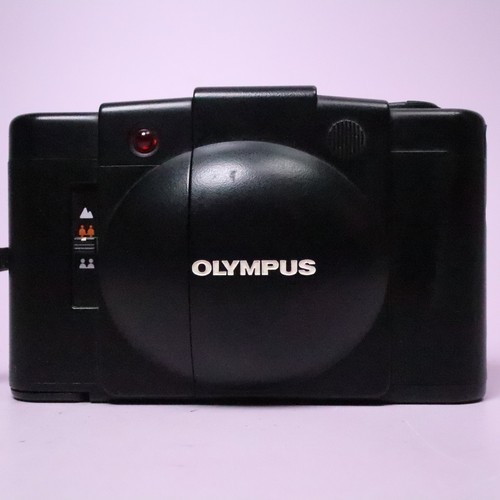 Olympus xa2 35mm film point - olympus,