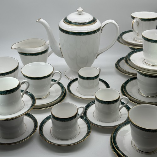 Royal worcester fine bone - royal,