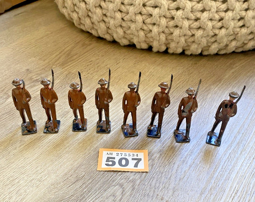 Vintage metal lead soldiers - vintage,