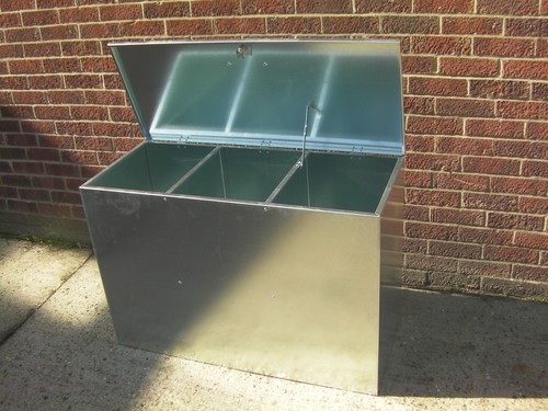 Compartment metal feed - compartment,