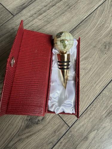 Globe wine bottle stopper - stopper, gold