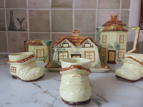 Keele street pottery 3 - keele, egg