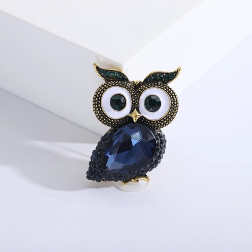 Stunning blue owl brooch - owl,