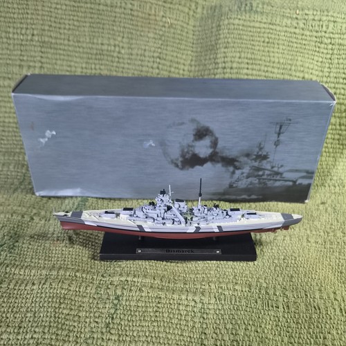 Deagostini battleship bismarck - deagostini,